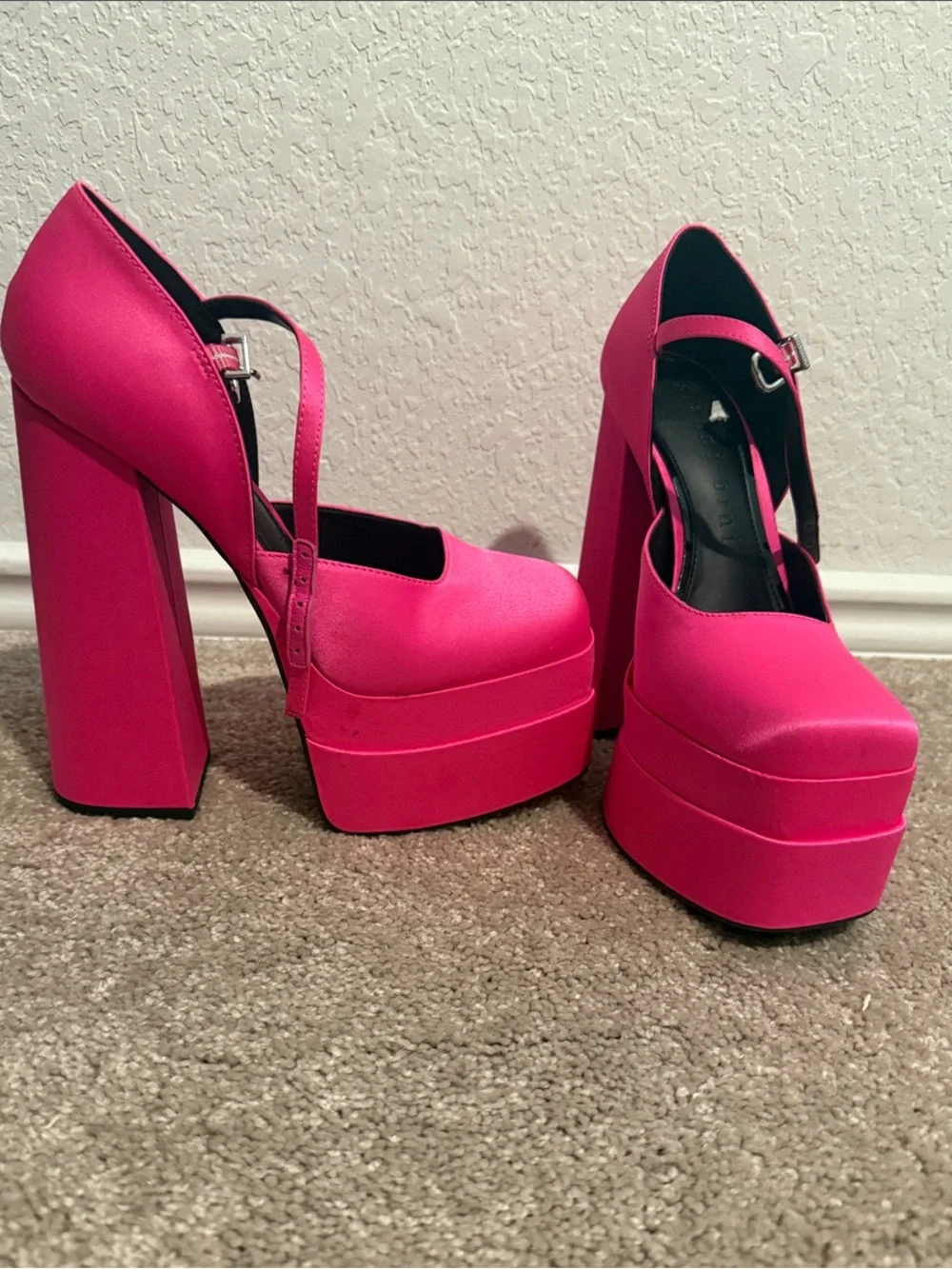 Gianni Bini Hot Pink Platform Mary Jane Heels